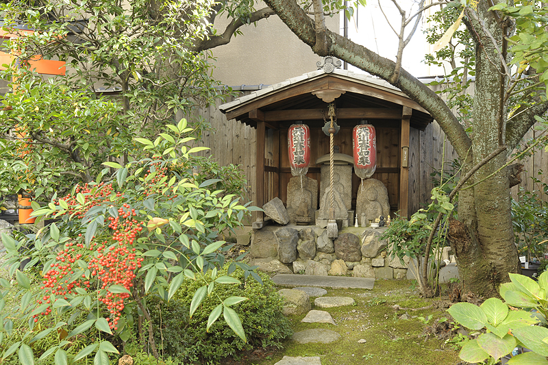 天道大日如来さまの祠